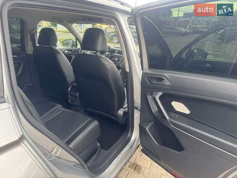 Внедорожник / Кроссовер Volkswagen Tiguan 2019 в Львове