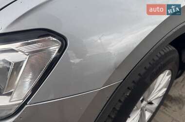 Внедорожник / Кроссовер Volkswagen Tiguan 2019 в 