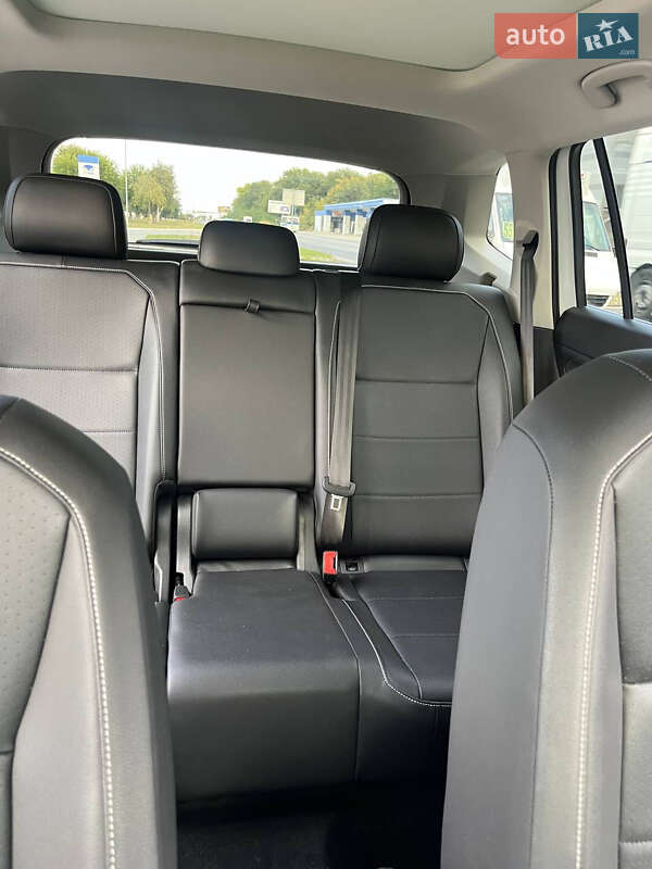 Внедорожник / Кроссовер Volkswagen Tiguan 2020 в Днепре фото 6 Внедорожник / Кроссовер Volkswagen Tiguan 2020 в Днепре