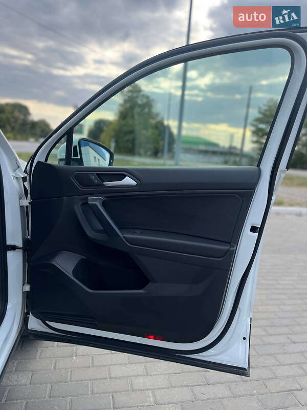 Внедорожник / Кроссовер Volkswagen Tiguan 2020 в Днепре фото 15 Внедорожник / Кроссовер Volkswagen Tiguan 2020 в Днепре