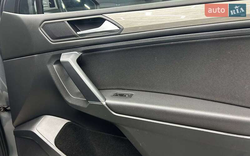 Внедорожник / Кроссовер Volkswagen Tiguan 2018 в Черновцах