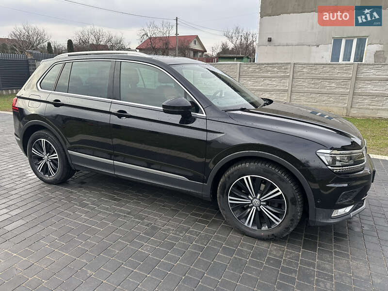 Внедорожник / Кроссовер Volkswagen Tiguan 2016 в Коростене