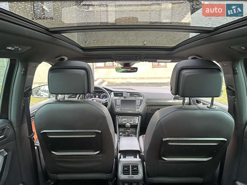 Внедорожник / Кроссовер Volkswagen Tiguan 2016 в Коростене