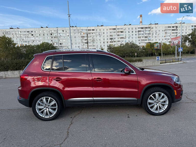 Внедорожник / Кроссовер Volkswagen Tiguan 2012 в Запорожье фото 4 Внедорожник / Кроссовер Volkswagen Tiguan 2012 в Запорожье