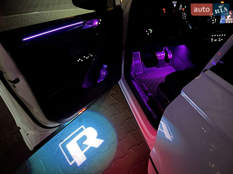 Внедорожник / Кроссовер Volkswagen Tiguan 2021 в Киеве