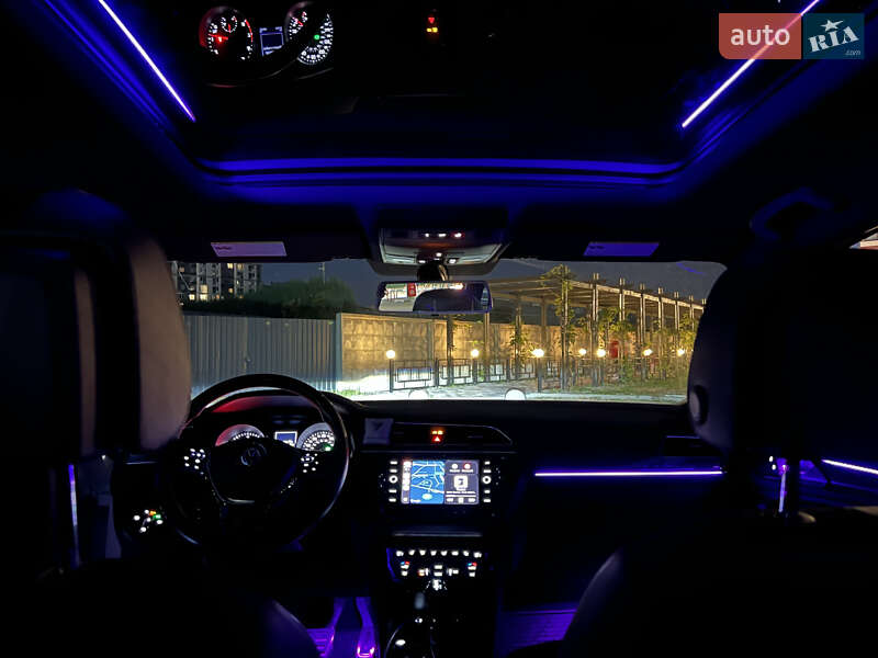 Внедорожник / Кроссовер Volkswagen Tiguan 2021 в Киеве