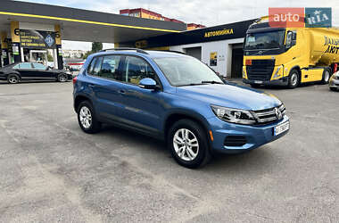 Позашляховик / Кросовер Volkswagen Tiguan 2016 в Василькові