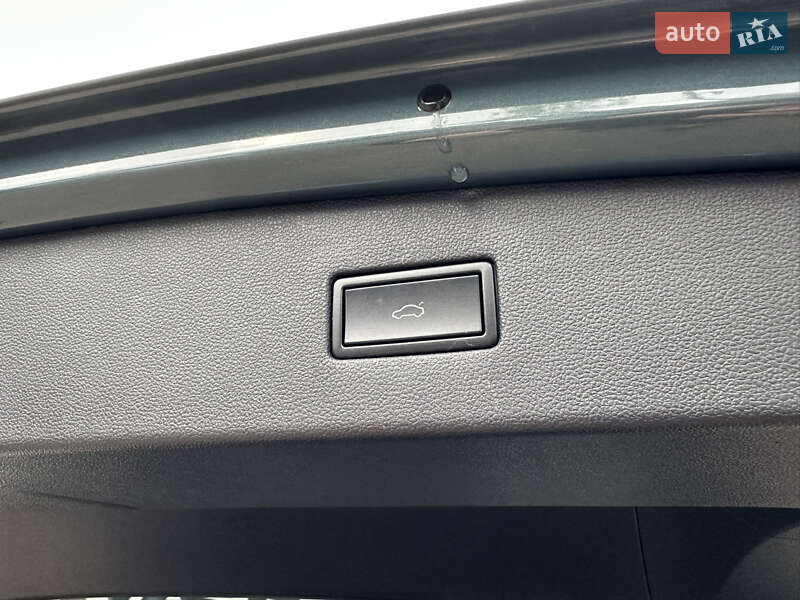 Внедорожник / Кроссовер Volkswagen Tiguan 2019 в Одессе