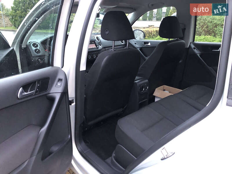 Внедорожник / Кроссовер Volkswagen Tiguan 2015 в Львове