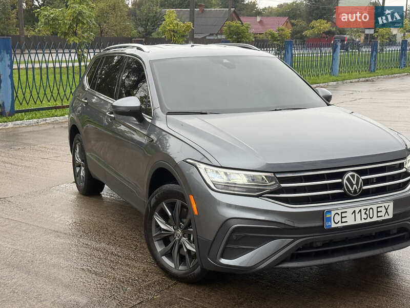 Внедорожник / Кроссовер Volkswagen Tiguan 2023 в Черновцах