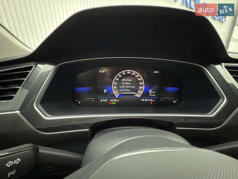 Внедорожник / Кроссовер Volkswagen Tiguan 2023 в Черновцах