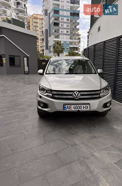 Внедорожник / Кроссовер Volkswagen Tiguan 2015 в Львове