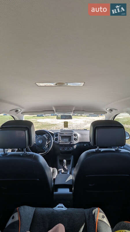 Внедорожник / Кроссовер Volkswagen Tiguan 2012 в Ивано-Франковске