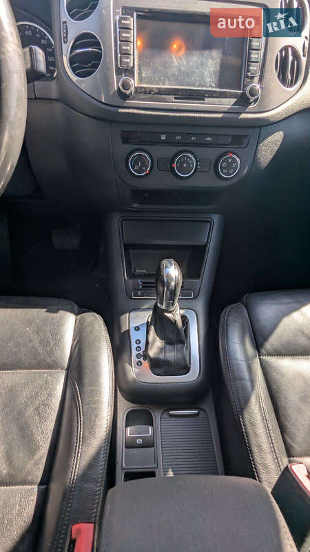 Внедорожник / Кроссовер Volkswagen Tiguan 2012 в Ивано-Франковске