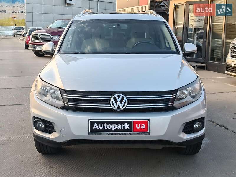 Внедорожник / Кроссовер Volkswagen Tiguan 2012 в Харькове