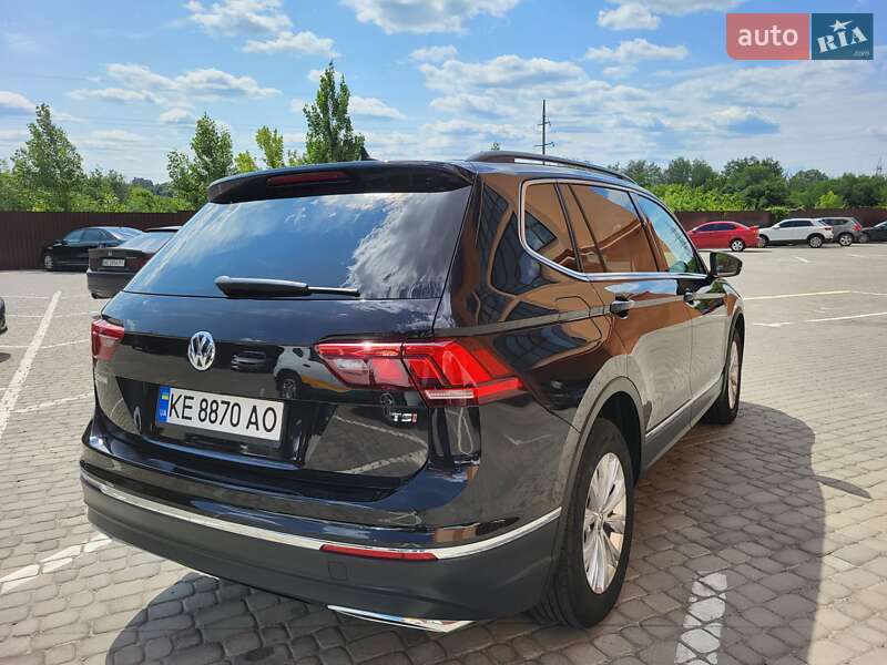 Внедорожник / Кроссовер Volkswagen Tiguan 2018 в Днепре