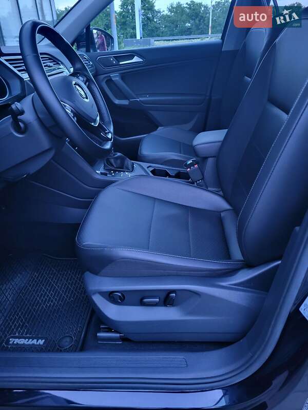 Внедорожник / Кроссовер Volkswagen Tiguan 2018 в Днепре