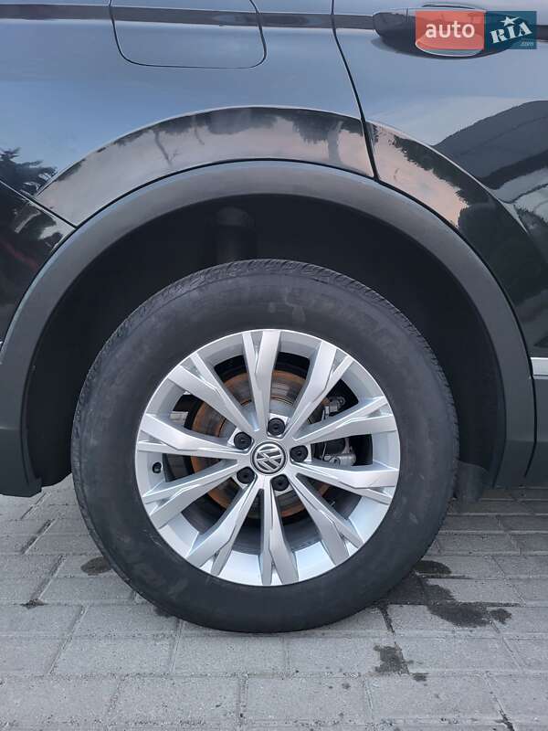 Внедорожник / Кроссовер Volkswagen Tiguan 2018 в Днепре