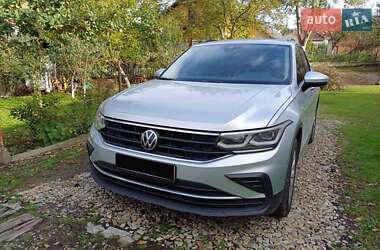 Внедорожник / Кроссовер Volkswagen Tiguan 2022 в Тернополе