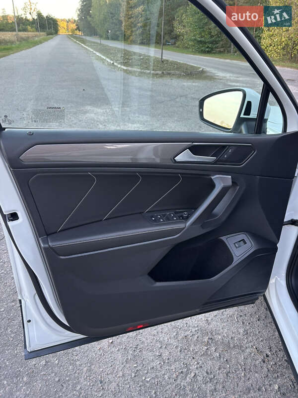 Внедорожник / Кроссовер Volkswagen Tiguan 2022 в Зенькове фото 17 Внедорожник / Кроссовер Volkswagen Tiguan 2022 в Зенькове