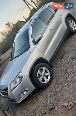 Внедорожник / Кроссовер Volkswagen Tiguan 2010 в Одессе