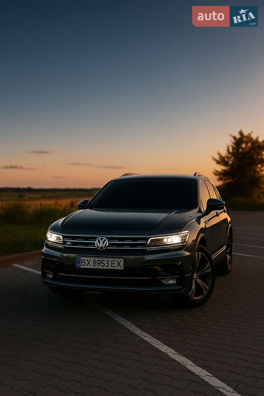 Внедорожник / Кроссовер Volkswagen Tiguan 2019 в Хмельницком