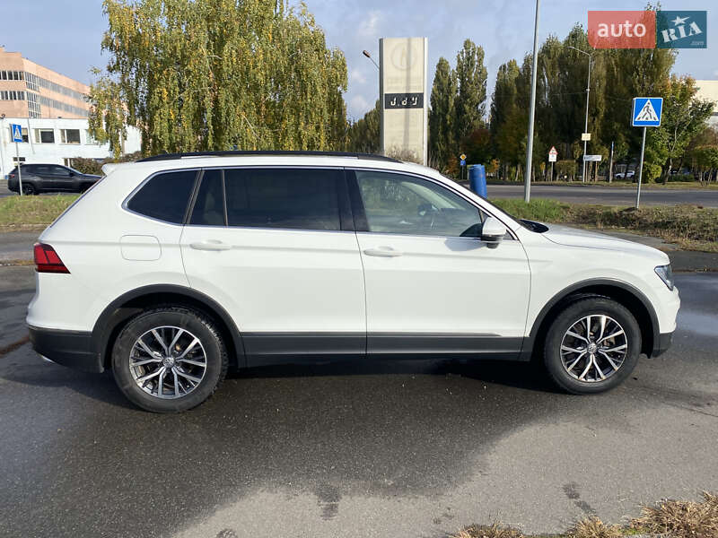 Позашляховик / Кросовер Volkswagen Tiguan 2020 в Києві фото 6 Позашляховик / Кросовер Volkswagen Tiguan 2020 в Києві