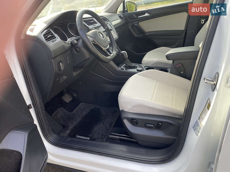 Позашляховик / Кросовер Volkswagen Tiguan 2020 в Києві фото 13 Позашляховик / Кросовер Volkswagen Tiguan 2020 в Києві