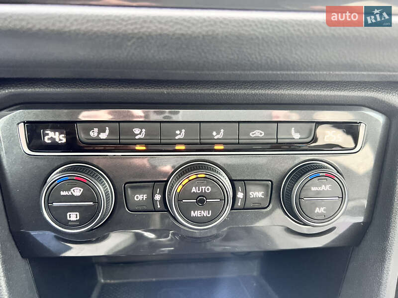 Внедорожник / Кроссовер Volkswagen Tiguan 2020 в Бродах