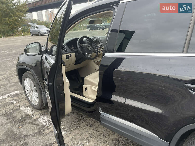 Внедорожник / Кроссовер Volkswagen Tiguan 2013 в Киеве