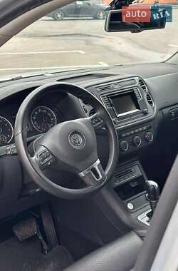 Внедорожник / Кроссовер Volkswagen Tiguan 2016 в 