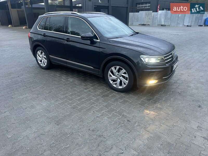 Позашляховик / Кросовер Volkswagen Tiguan 2019 в Львові