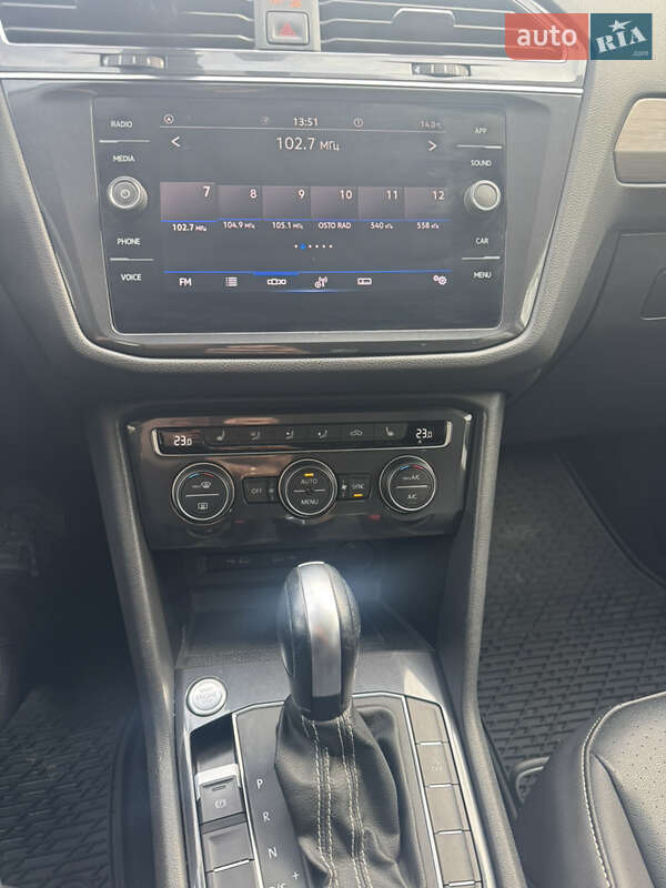 Внедорожник / Кроссовер Volkswagen Tiguan 2020 в Одессе