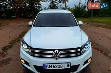 Внедорожник / Кроссовер Volkswagen Tiguan 2014 в Емильчине