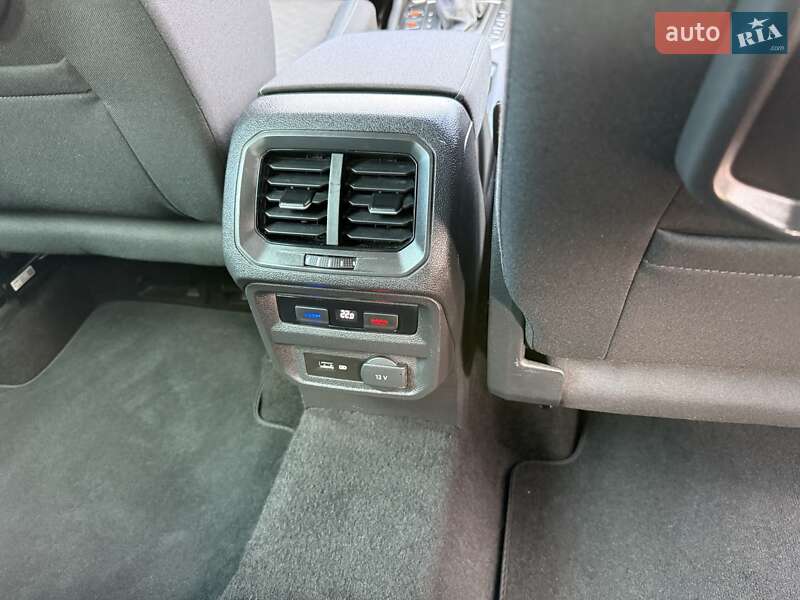 Внедорожник / Кроссовер Volkswagen Tiguan 2019 в Житомире