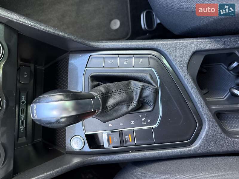 Внедорожник / Кроссовер Volkswagen Tiguan 2019 в Житомире