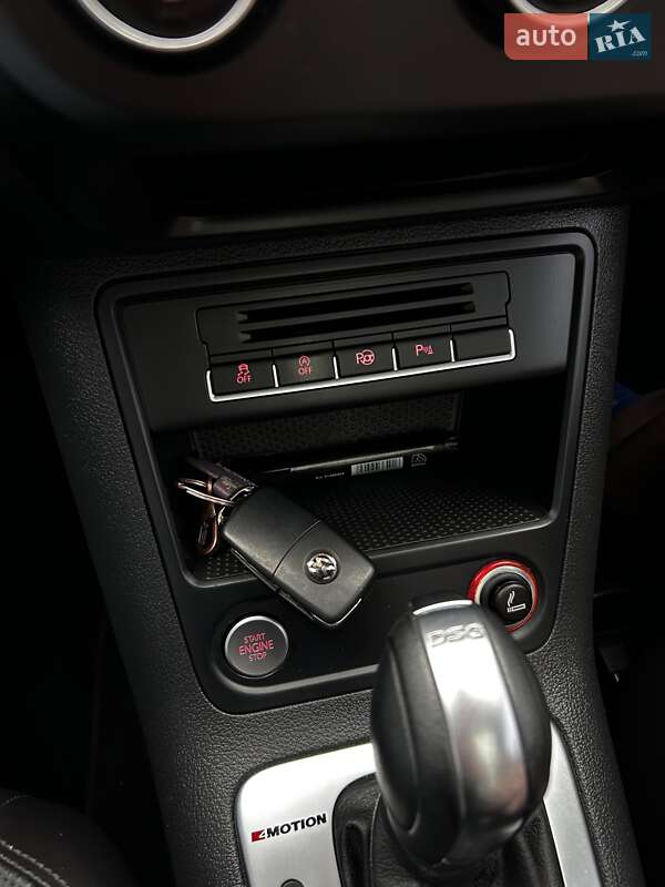 Позашляховик / Кросовер Volkswagen Tiguan 2015 в Києві