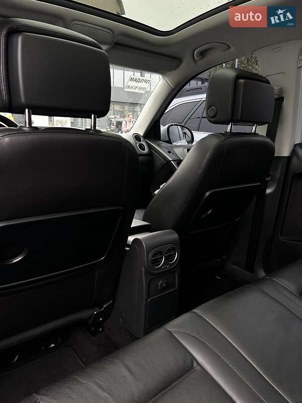 Позашляховик / Кросовер Volkswagen Tiguan 2015 в Києві
