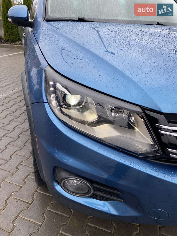 Позашляховик / Кросовер Volkswagen Tiguan 2017 в Львові