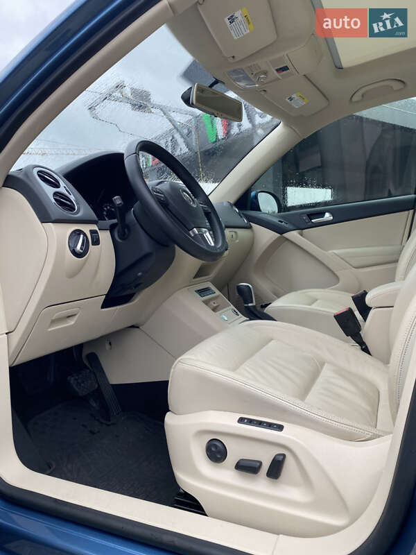 Позашляховик / Кросовер Volkswagen Tiguan 2017 в Львові