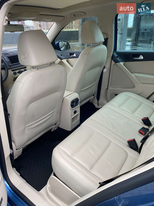 Позашляховик / Кросовер Volkswagen Tiguan 2017 в Львові