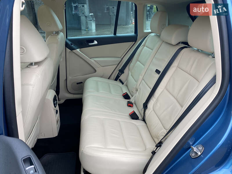 Позашляховик / Кросовер Volkswagen Tiguan 2017 в Львові