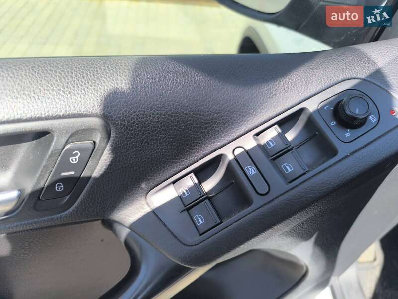 Внедорожник / Кроссовер Volkswagen Tiguan 2016 в Жмеринке