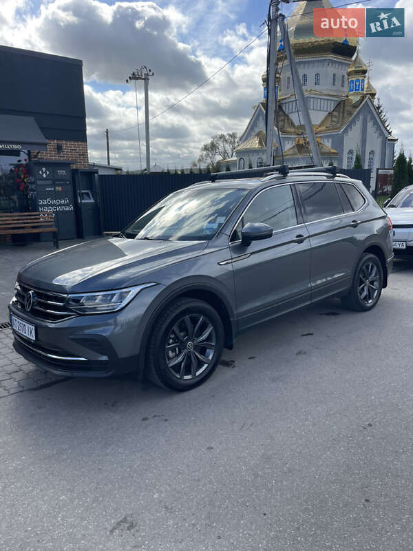 Позашляховик / Кросовер Volkswagen Tiguan 2022 в Коломиї