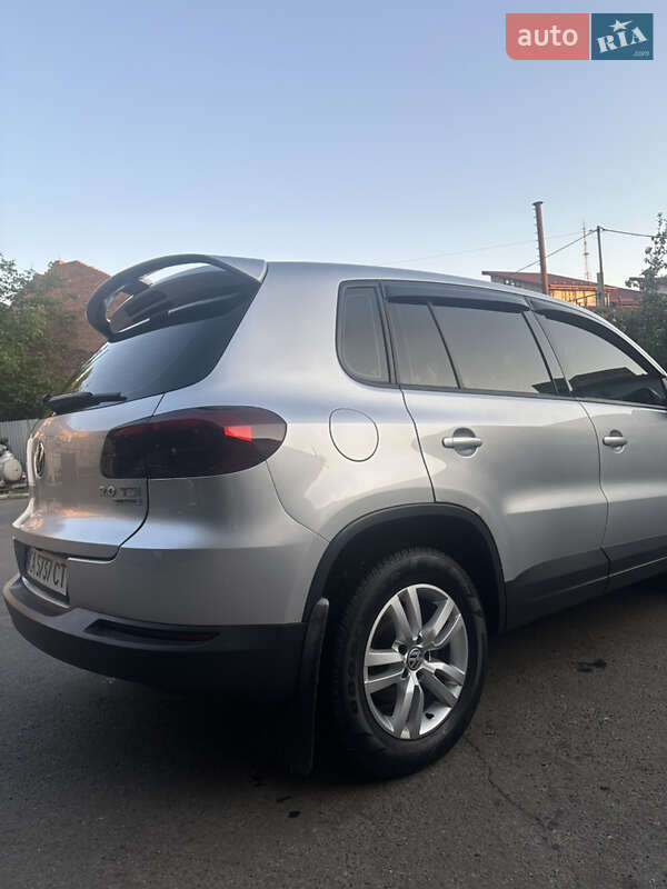 Внедорожник / Кроссовер Volkswagen Tiguan 2012 в Львове