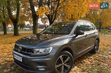 Внедорожник / Кроссовер Volkswagen Tiguan 2019 в Конотопе