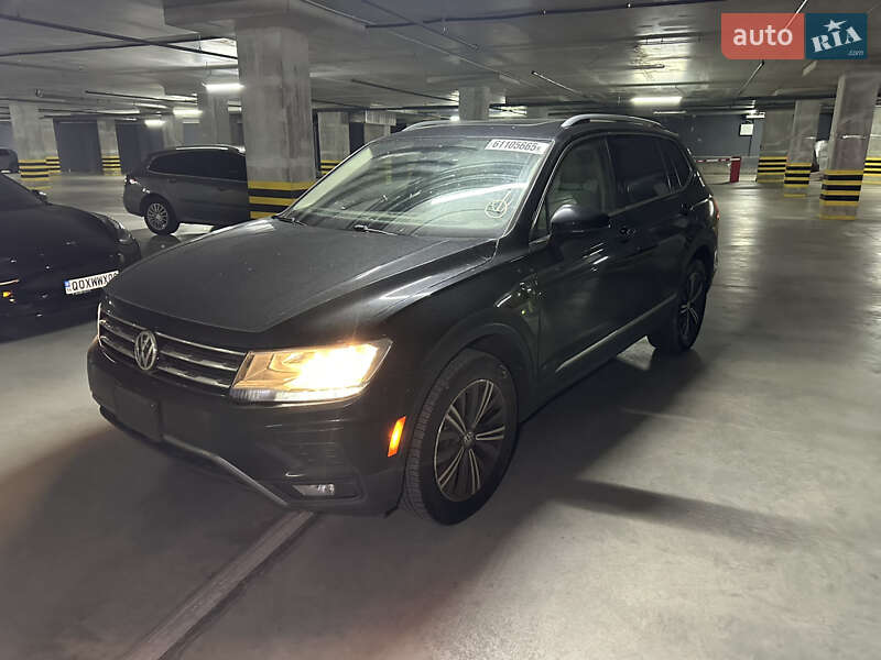 Внедорожник / Кроссовер Volkswagen Tiguan 2018 в Львове