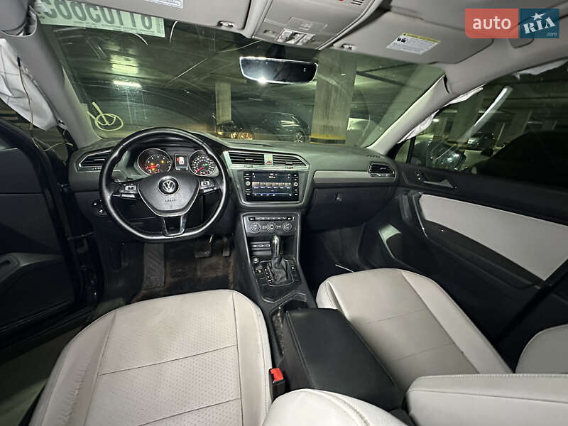 Внедорожник / Кроссовер Volkswagen Tiguan 2018 в Львове