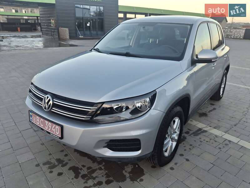Позашляховик / Кросовер Volkswagen Tiguan 2011 в Кам'янець-Подільському