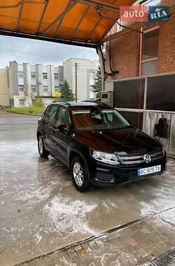 Позашляховик / Кросовер Volkswagen Tiguan 2016 в Львові